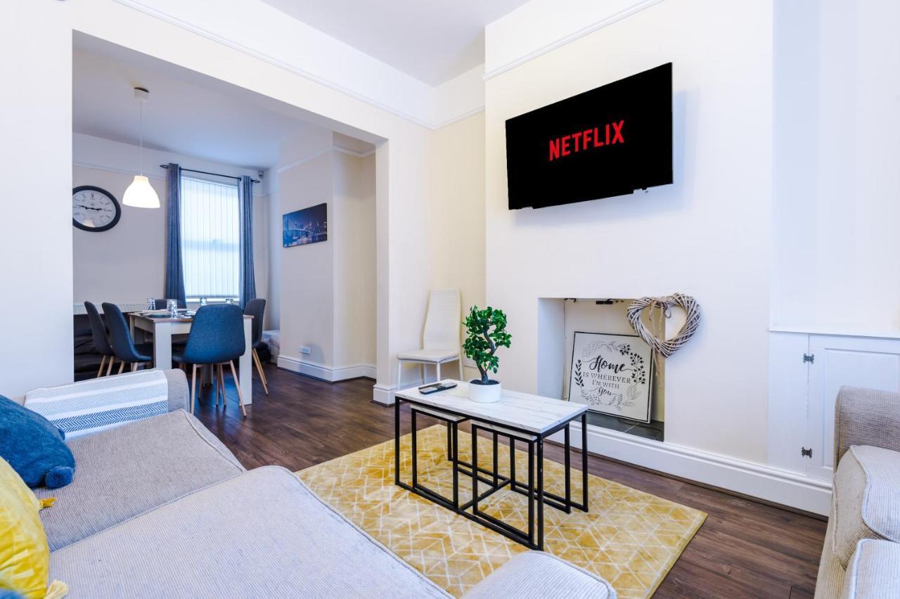 Finchley House Lovely House In Anfield, 2 Minutes Walk From The Stadium, Parking And Wifi Vila Liverpool Exterior foto