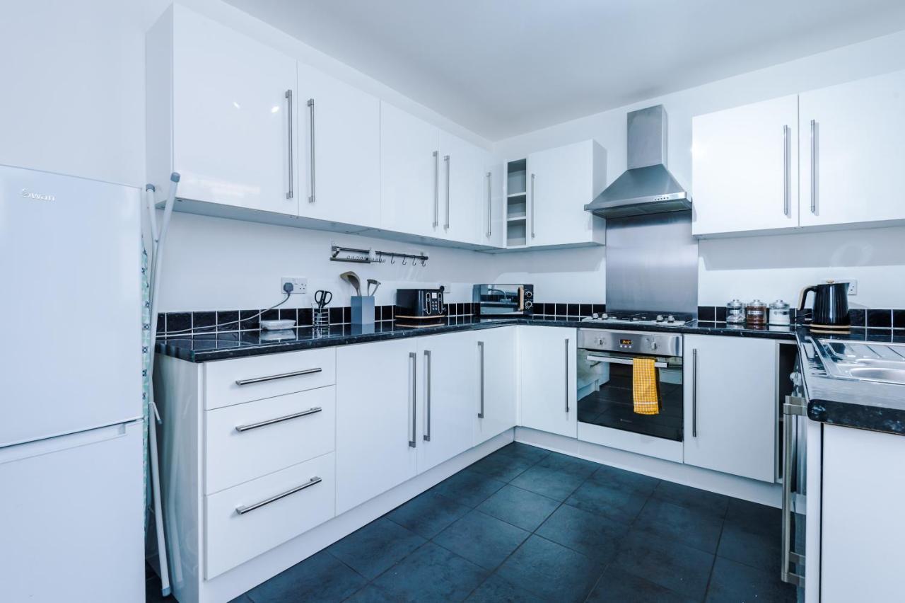 Finchley House Lovely House In Anfield, 2 Minutes Walk From The Stadium, Parking And Wifi Vila Liverpool Exterior foto
